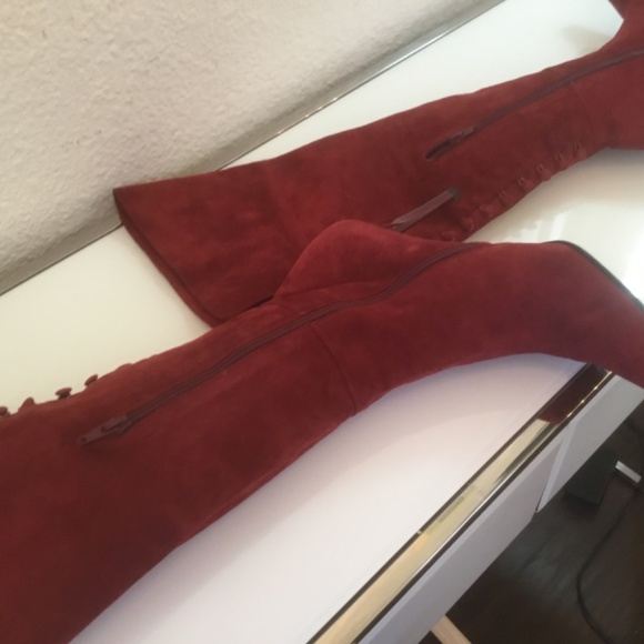 Via Spiga tall red suede.boots with sexy back button detailπ - Picture 3 of 16
